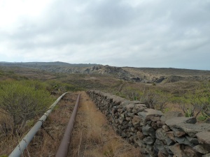 The path, Camino La Morra, heading back towards the Barranco de Erques, with water pipes.